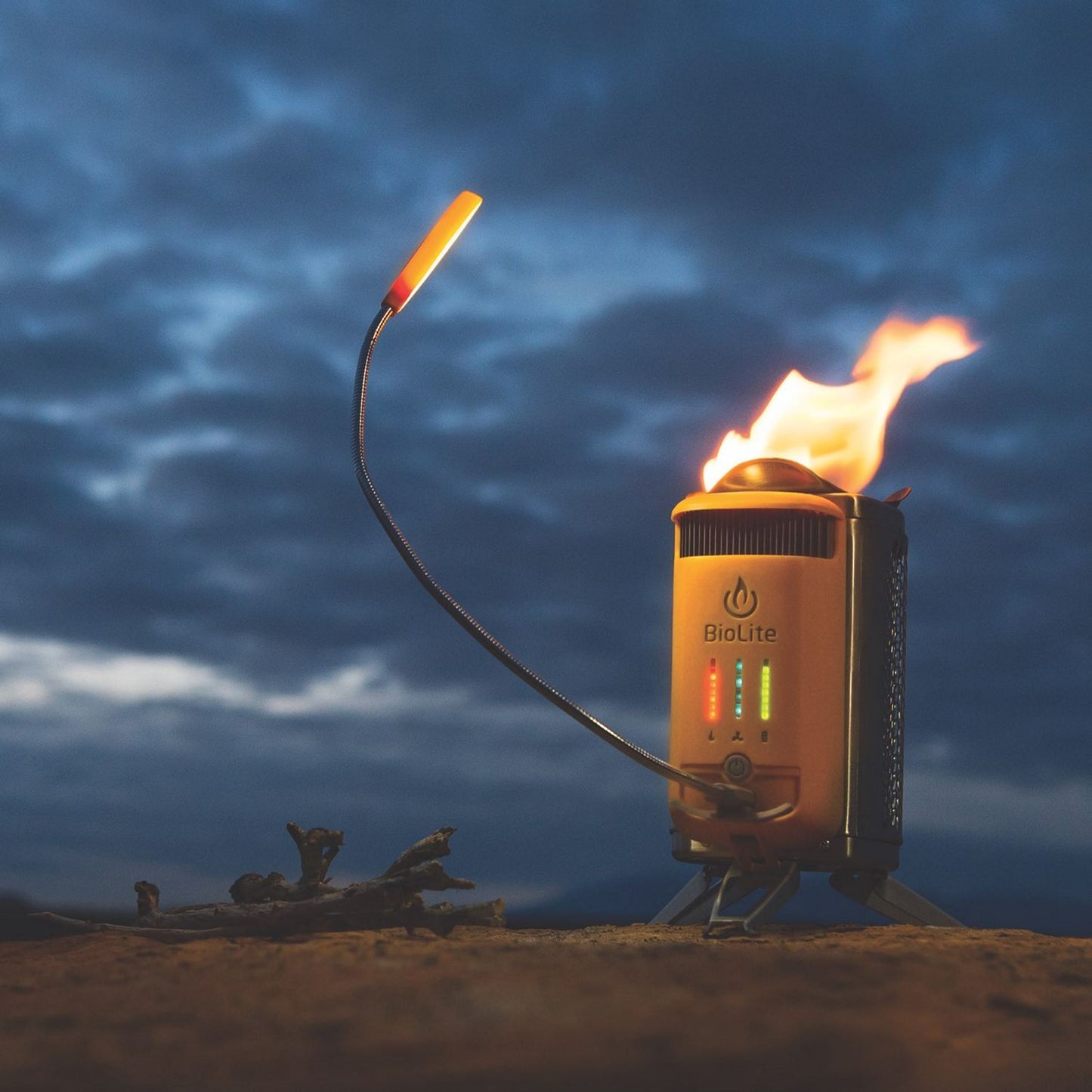 BioLite CampStove 2+ Bundle mit PortableGrill, KettlePot, CoffeePress, FlexLight
