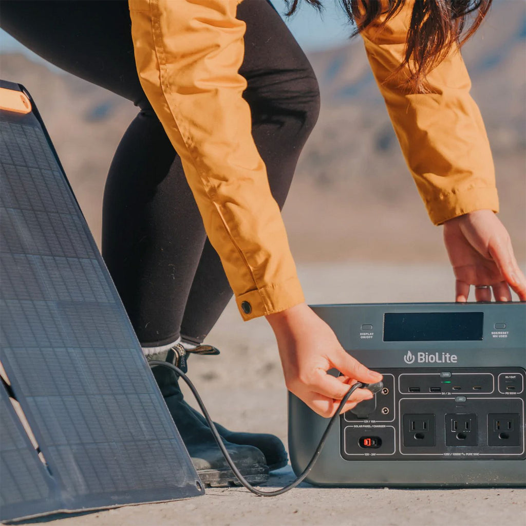 BioLite BaseCharge Power Station Solar Generator with Li-Ion Battery 600 or 1500