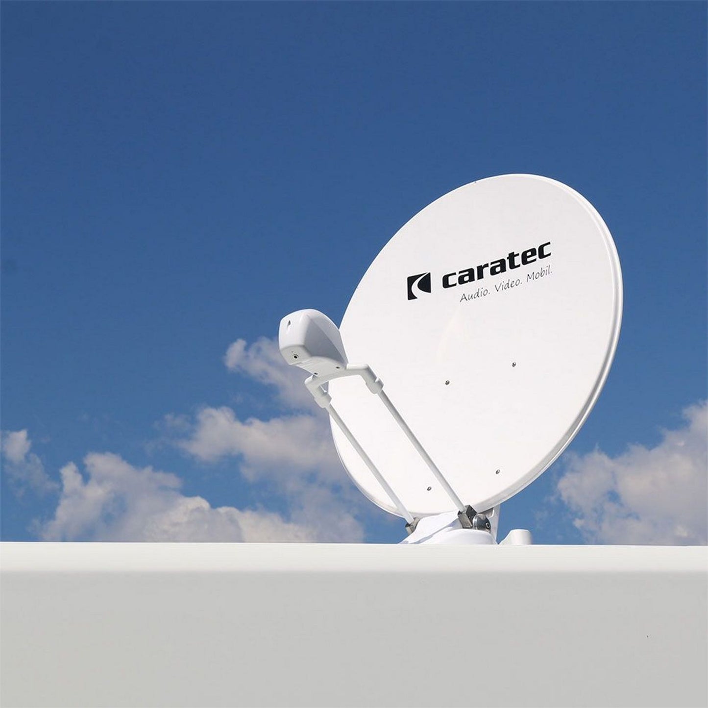 Caratec CASAT850ST Sat-Antenne Smart-D 85 cm mit Twin LNB für größere Wohnmobile