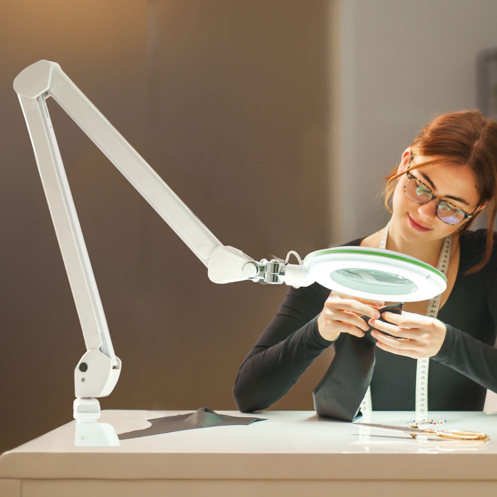 Lumeno Lambda M Magnifier Lamp Dimmable with 127 mm Glass Lens